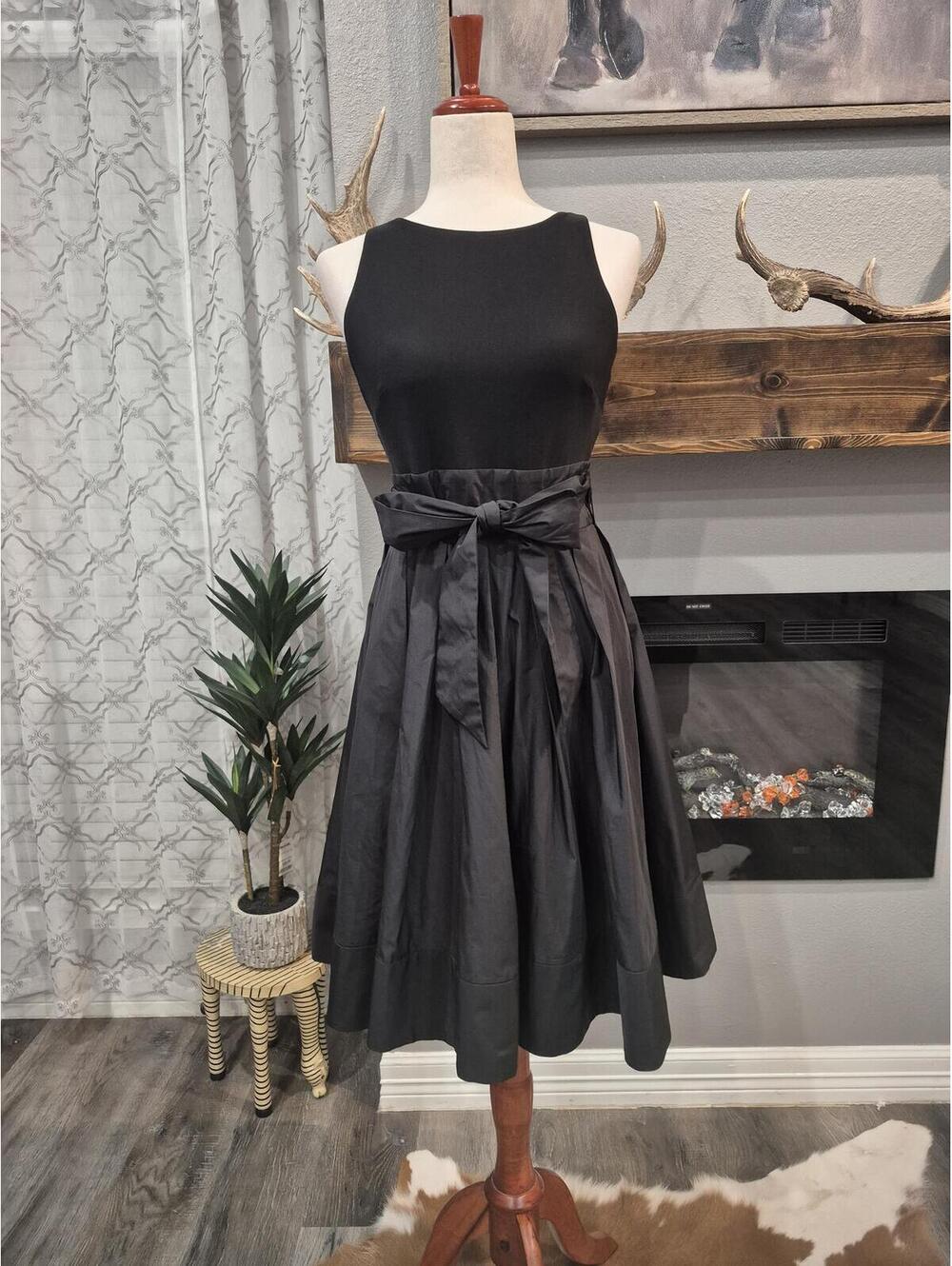 Lauren Ralph Lauren Party Black dress Size 2 - Picture 2 of 9
